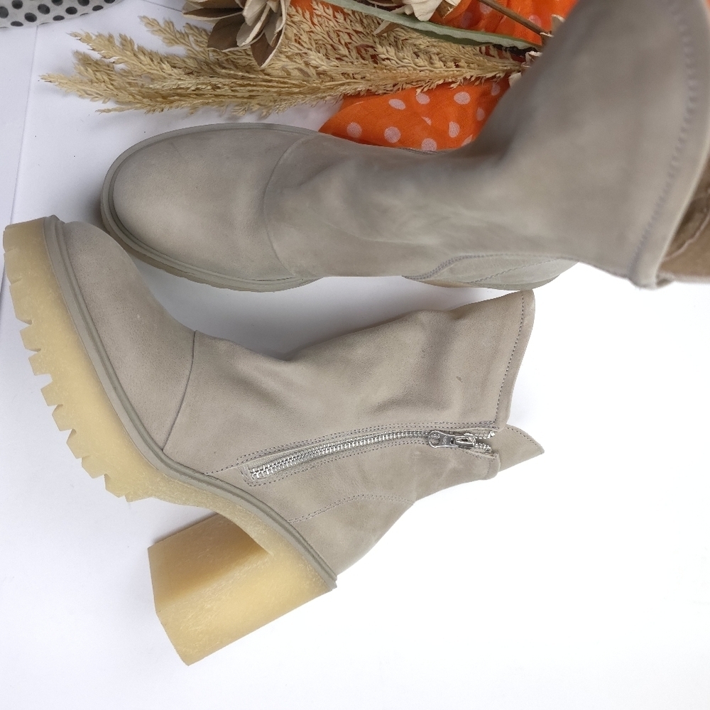Free People Stylish Grey Beige Platform Boots Sz 38½ - Picture 11 of 16